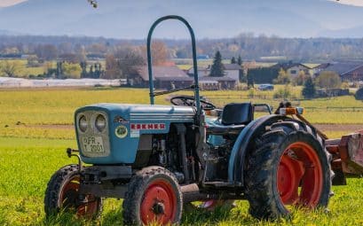 Pourquoi privilégier la location d&rsquo;un tracteur agricole ?